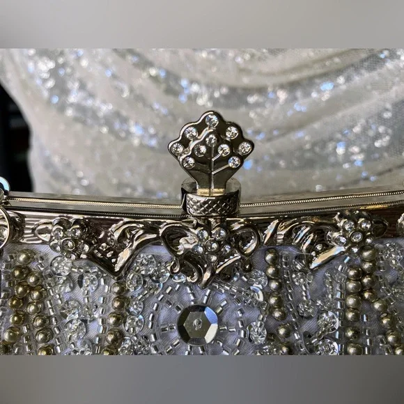 Elegant Silver Beaded Clutch with Crossbody Strap - Picture 9 of 14